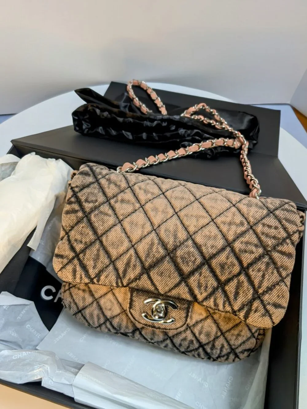 CHANEL this effortlessly